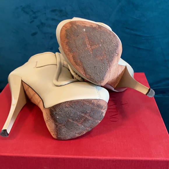 L.A.M.B Leather Ankle Booties - Picture 4 of 5